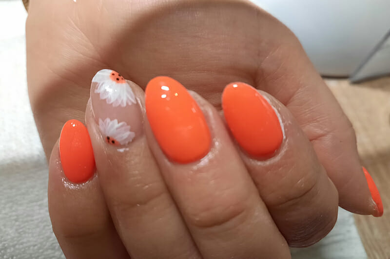 Oranje nagels